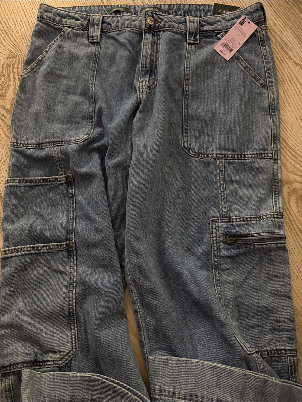 Sz16 31.5 inseam Women’s Hi Rise Cargo Blue Cargo Jeans